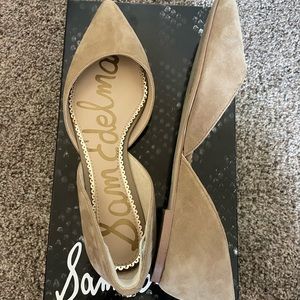 Nude ballet flats size 8